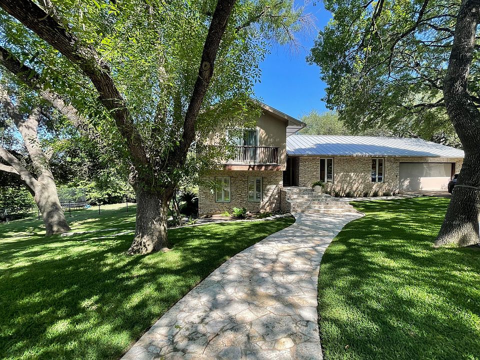 1st image of 803 Forest View Dr