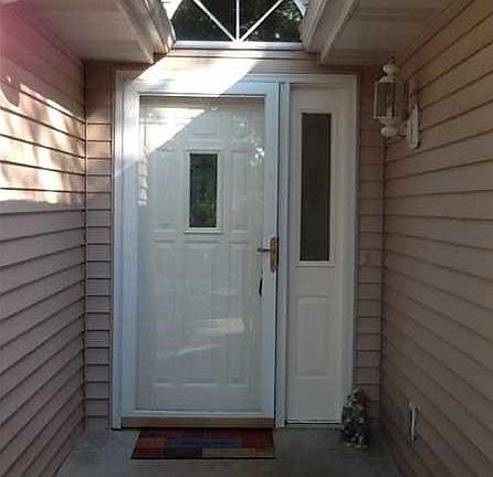 2nd image of 7 Stevenson Ln