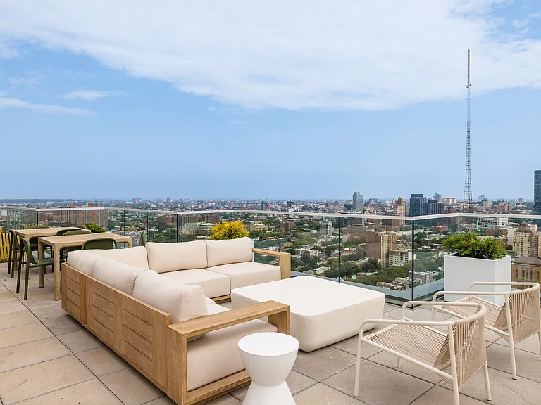 Elevate your lifestyle at 240 Willoughby, where breathtaking views meet luxurious outdoor living. Enjoy spacious terraces perfect for relaxation and entertaining. Don't miss your chance to call this stunning property homeAaaschedule your visit today!