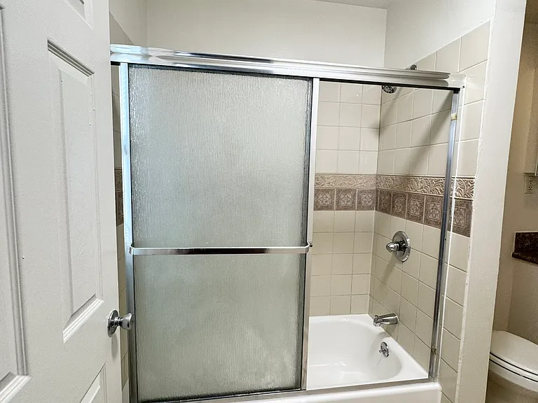 934 Arapahoe St #301 — Photo 9