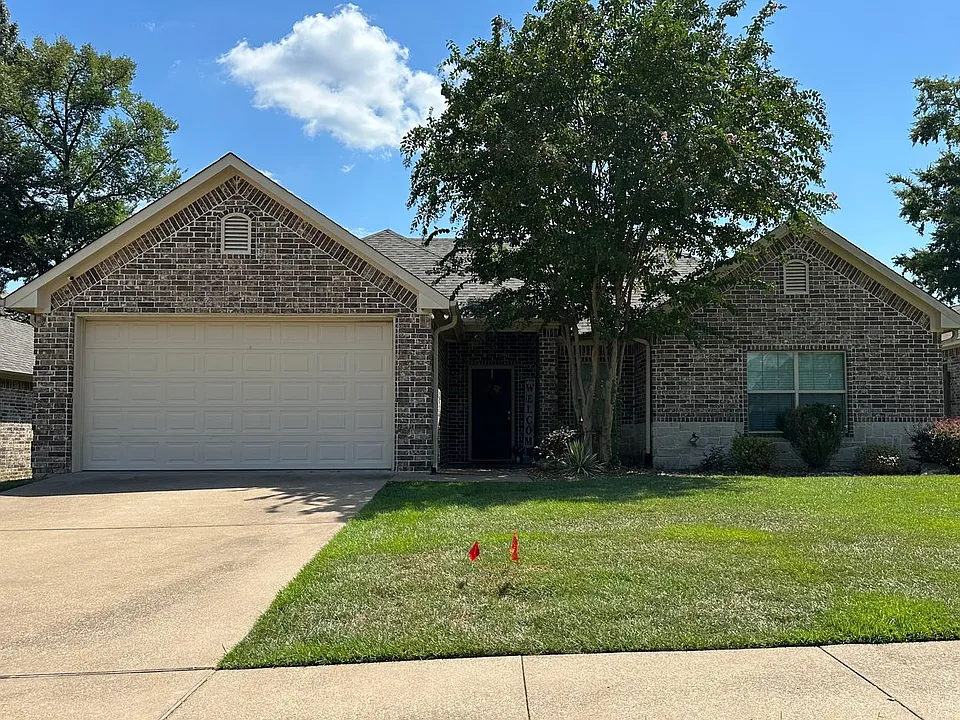 3920 Mobley Ln