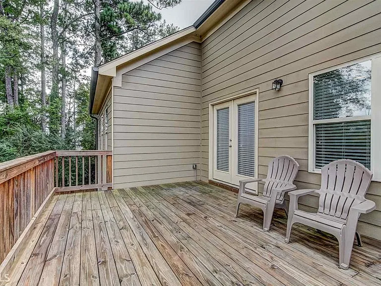 2625 Hickory Hill Dr SE — Photo 10