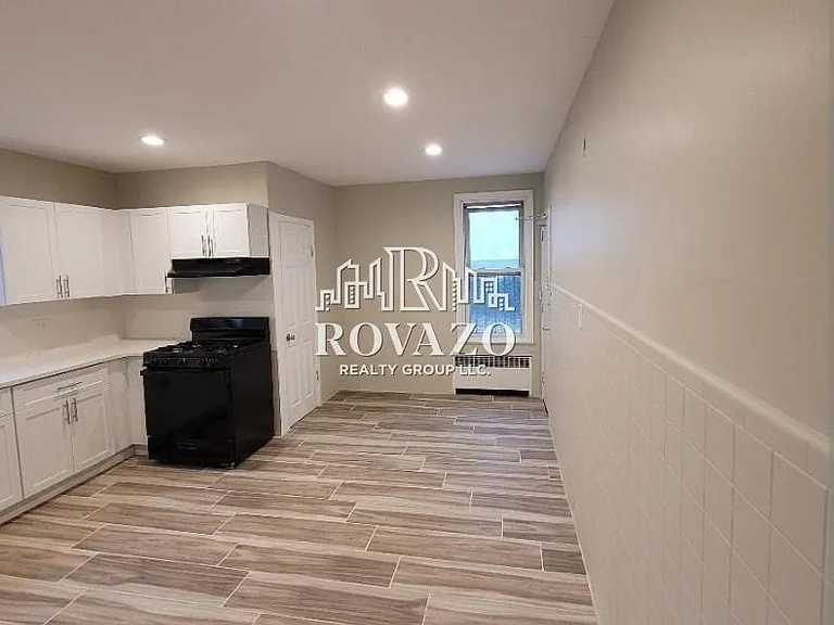 26 Finlay Pl #1 — Photo 2