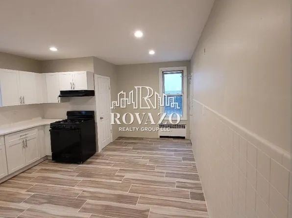 26 Finlay Pl, Newark, NJ