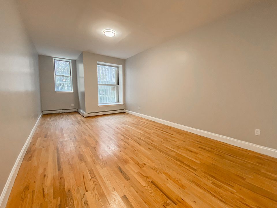 2nd image of 169 Morningside Ave #B1