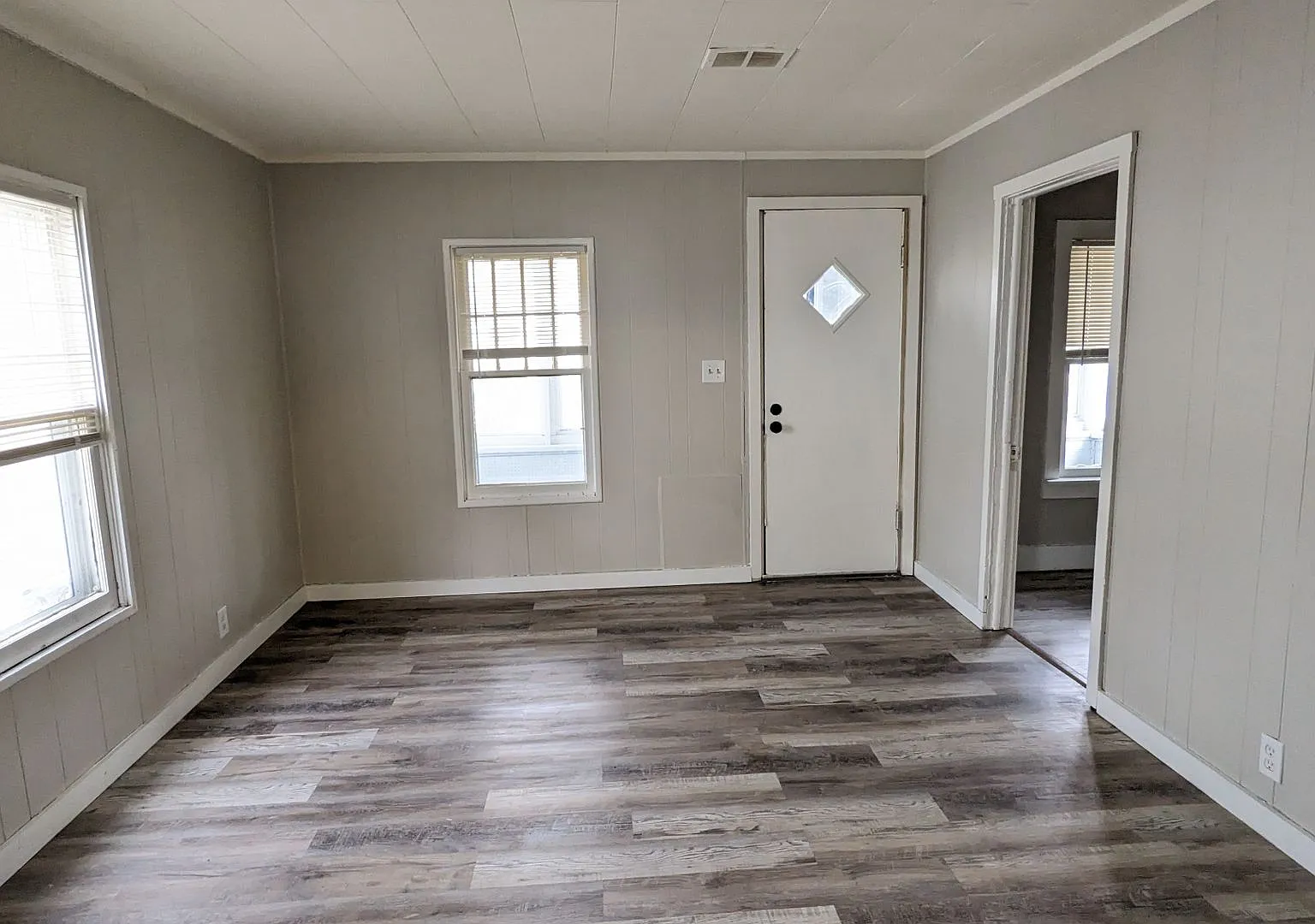1255 Francis, 2 bedroom house — Photo 2