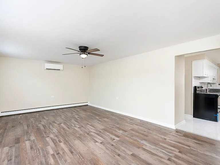 901 W 11th St #3 — Photo 21
