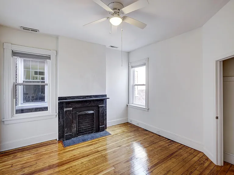 802 W Clay St #A — Photo 20