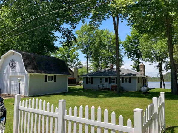 2851 Chippewa Trl, Lupton, MI 48635