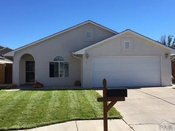 822 Edna Way, Pueblo, CO 81005