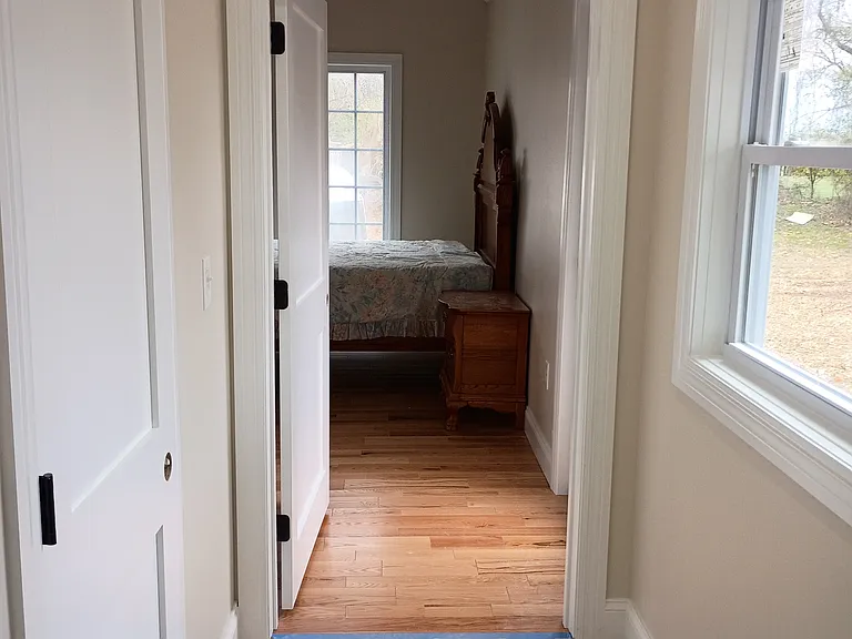 196 Castle Rd — Photo 14