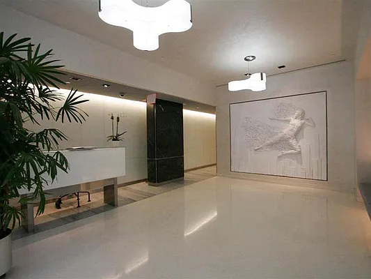 Rented by Sotheby's International Realty | media 4