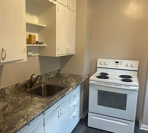 3rd image of 219/221 14th St NW