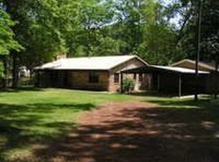 281 S Hawthorne Dr, Hemphill, TX 75948
