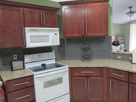 2nd image of 8165 Palm Gate Dr