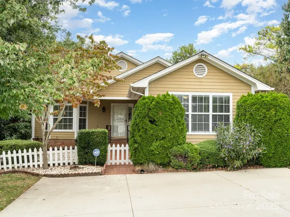 2909 Huckleberry Hl, Fort Mill, SC 29715