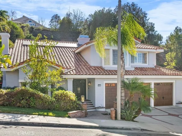 22254 Cairnloch St, Calabasas, CA 91302