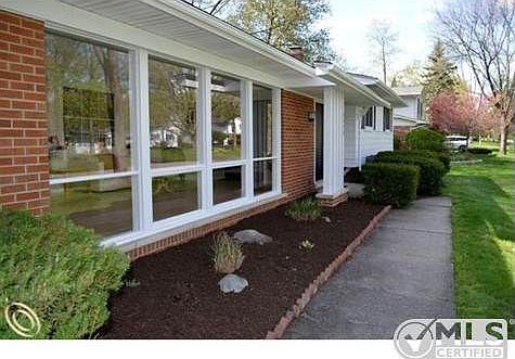 Front Landscaping.jpeg