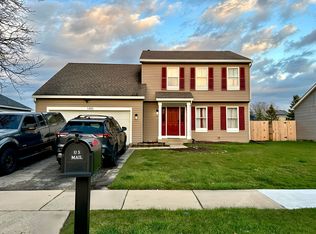 1455 Knotty Pine Dr, Elgin, IL 60123