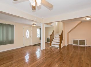 24 Santapogue Ct, West Babylon, NY 11704