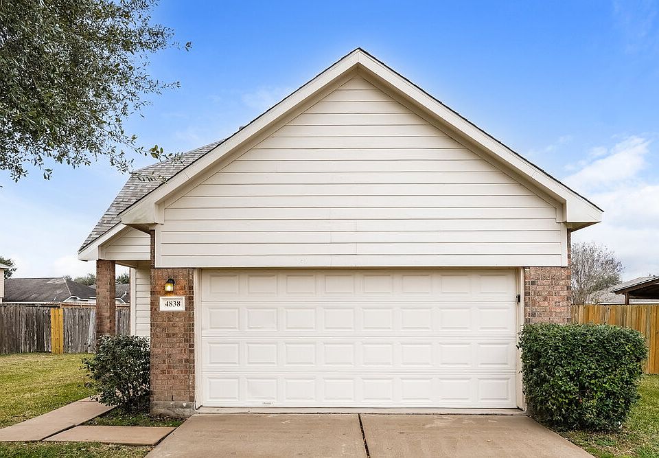 1st image of 4838 Montclair Hill Ln