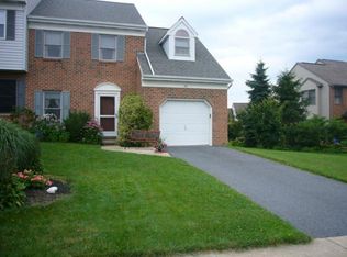 77 Rockford Rd, Mountville, PA 17554