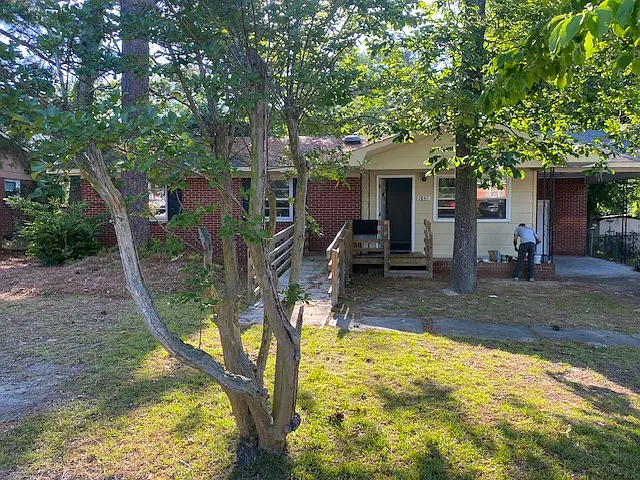 1841 Dewsberry Dr — Photo 1