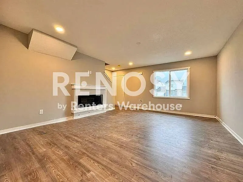 New Construction 3 Bedroom Townhome — Photo 2