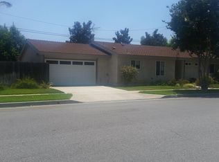 320 W Parkwood Ave, La Habra, CA 90631