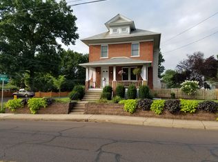 301 E Walnut St, Perkasie, PA 18944