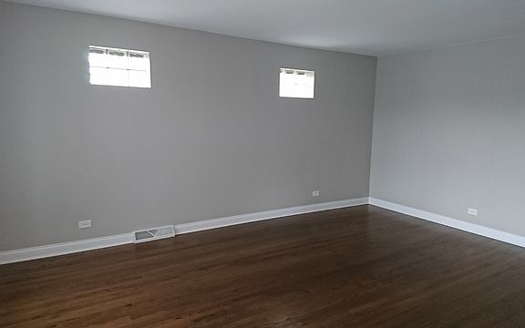 5th image of 16512 Evans Ave