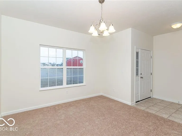5606 Beale St — Photo 2
