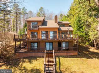 228 Paradise Hts, Oakland, MD 21550