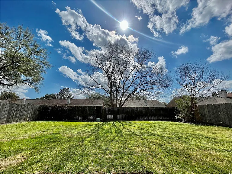3038 Sam Houston Dr — Photo 21
