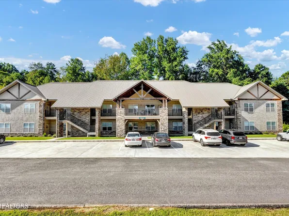 235 Bishops Cap Cir Unit 103, Townsend, TN 37882