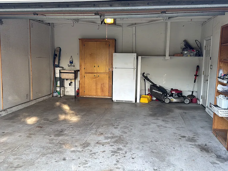 2680 Marber Ave — Photo 32