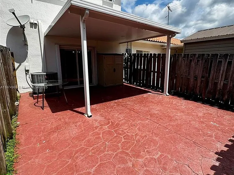 10968 SW 182nd Ln — Photo 16