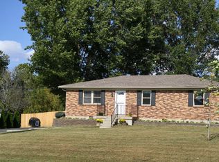 2411 Greenbriar Rd, Mount Washington, KY 40047