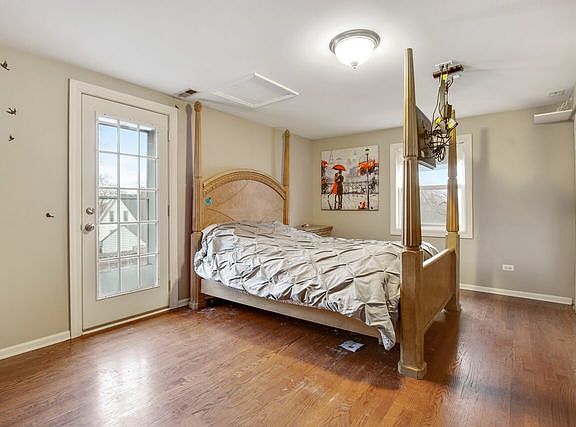 5th image of 12 N Grove St