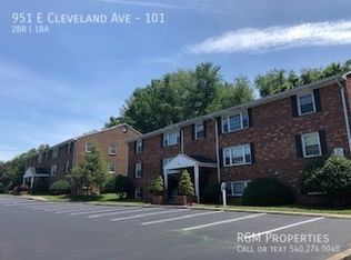 951 E Cleveland Ave #101, Vinton, VA 24179