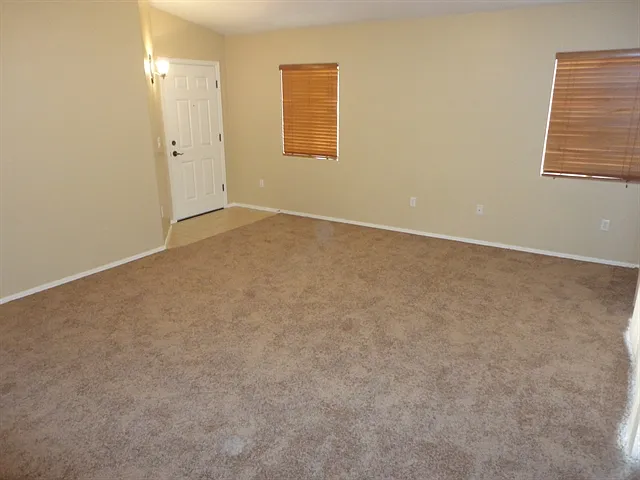 4 bed, 2.0 bath, 1538 sqft, $1,910 — Photo 4