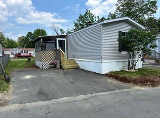 3 Bradford Ln, Litchfield, NH 03052