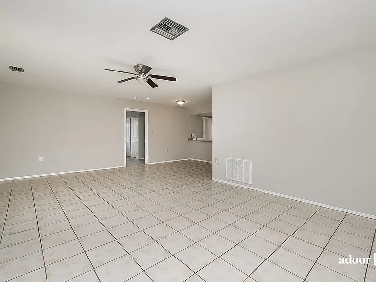 9302 Barrington Ln — Photo 4