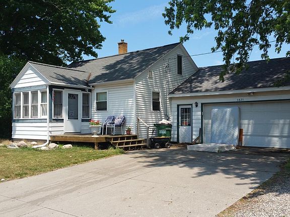 2nd image of 3825 Port Sheldon St