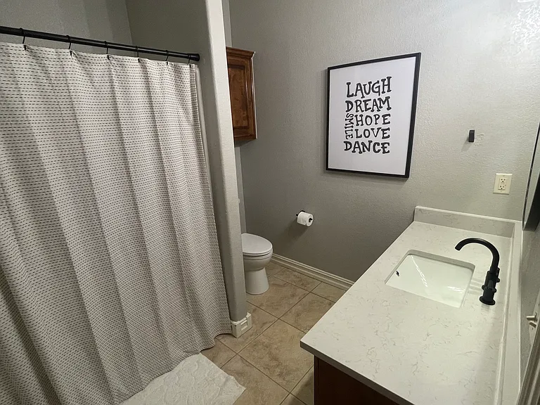 703 SW Glen Arbor Ave — Photo 14