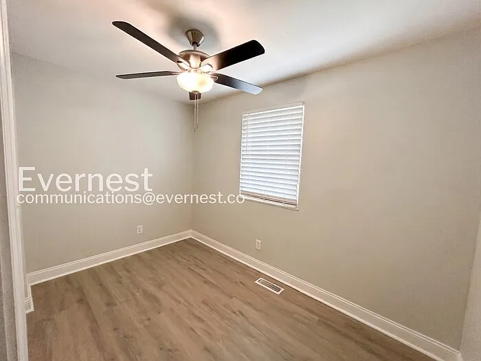 1667 Melody Ln — Photo 15