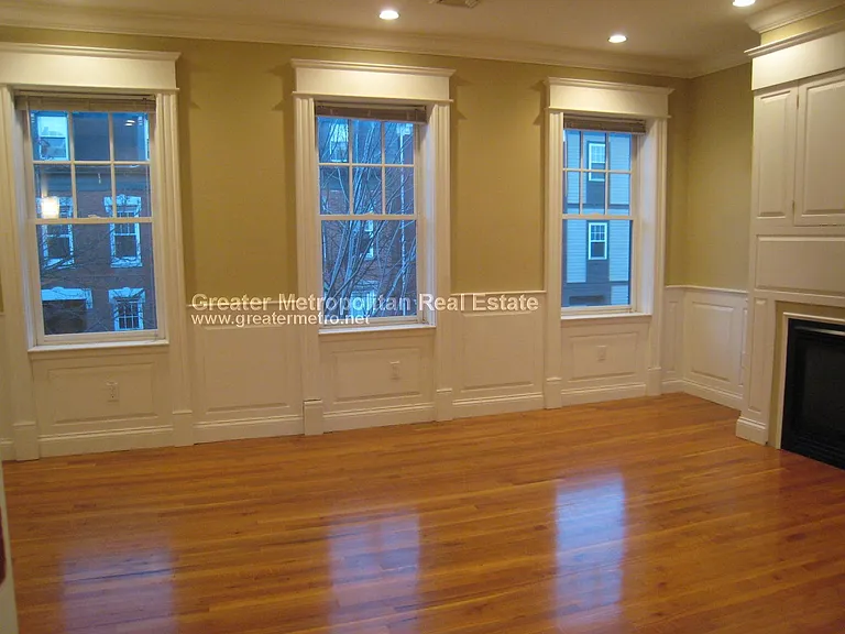 599 E 6th St #2 — Photo 6