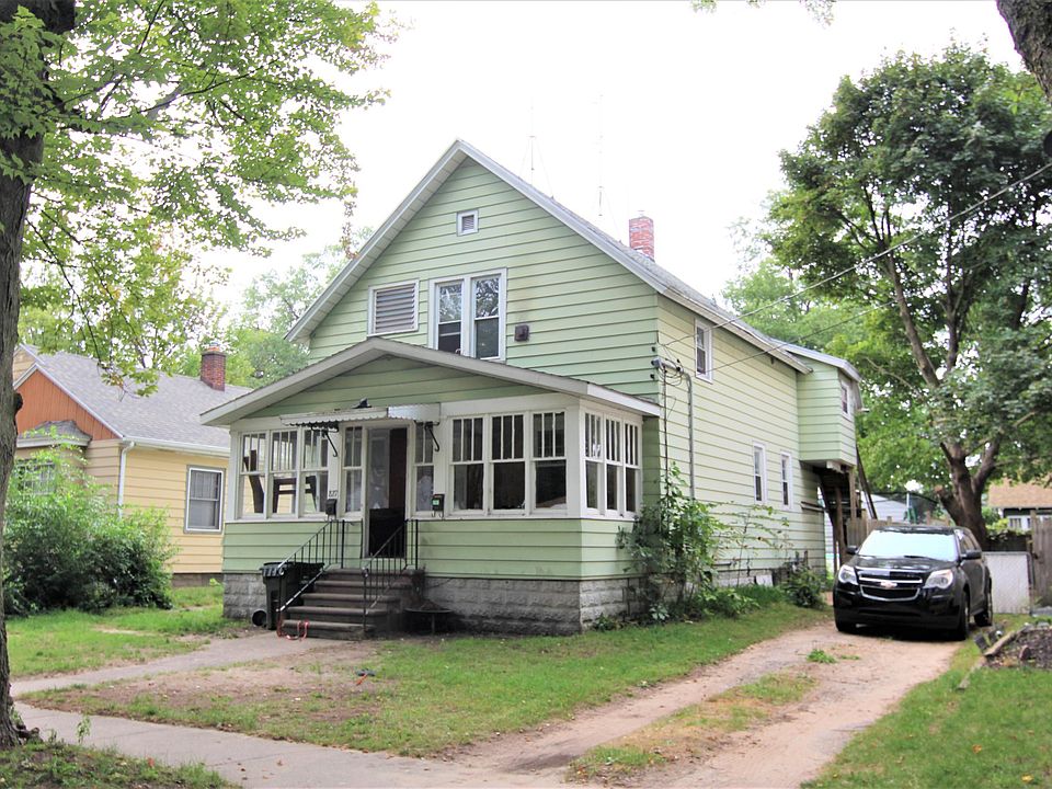 1st image of 827 W Larch Ave