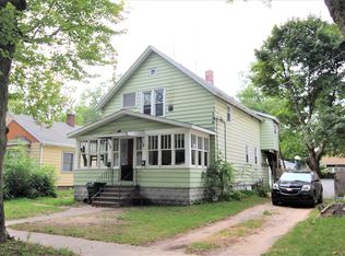 827 W Larch Ave, Muskegon, MI 49441