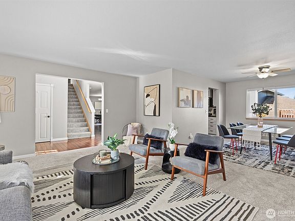 4th image of 11702 123rd Avenue Ct E
